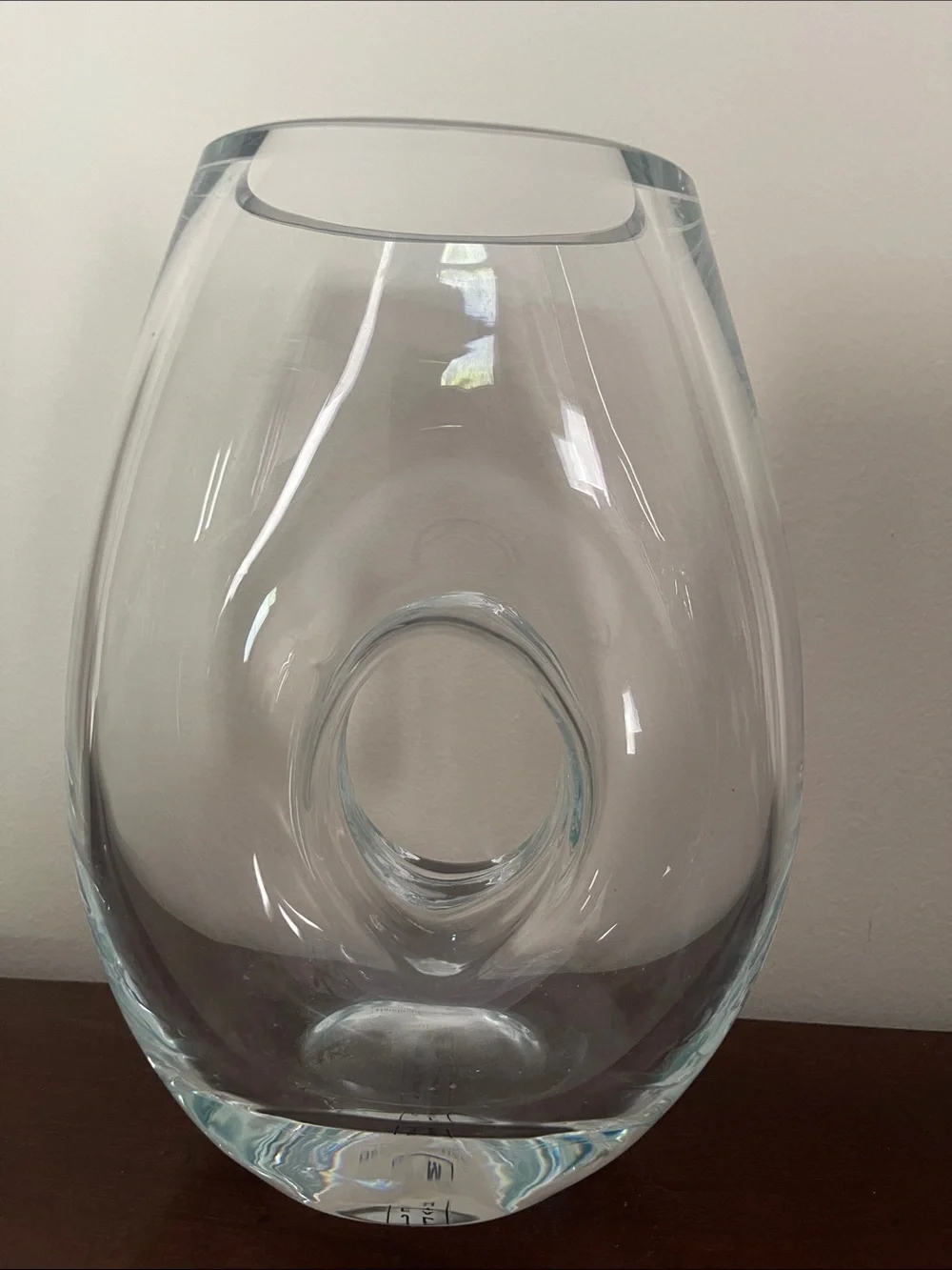 Vtg Crystal Donut-.Hole Vase